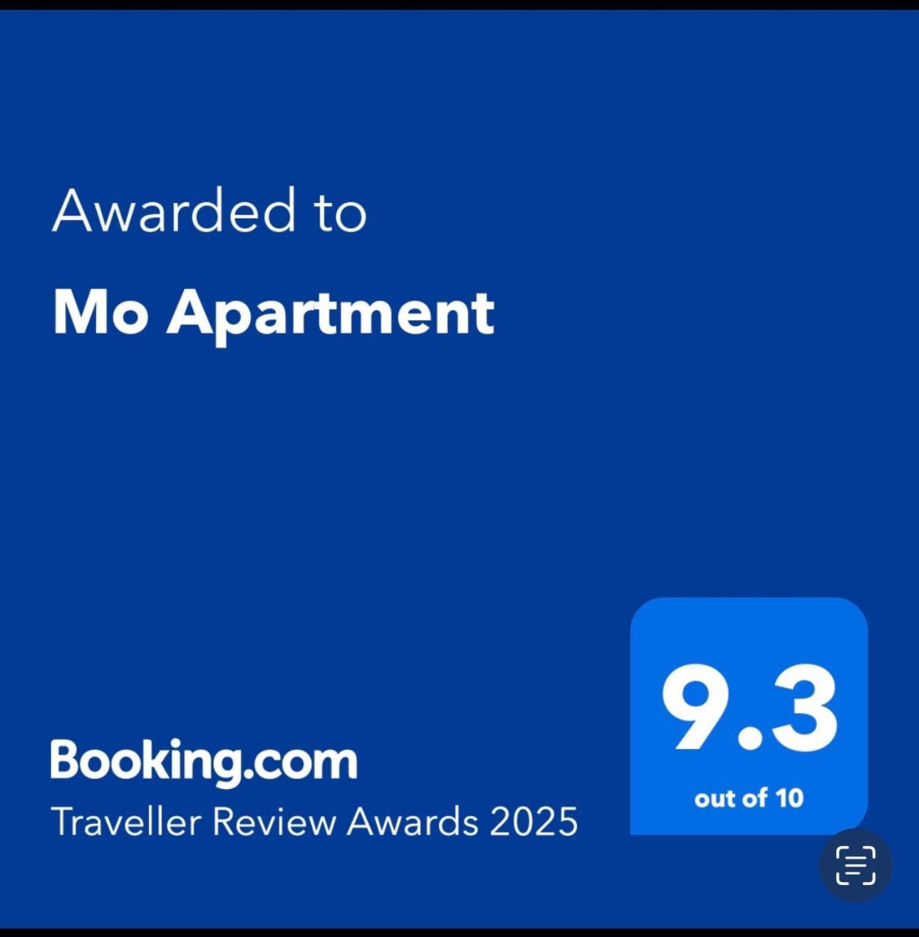 Mo *